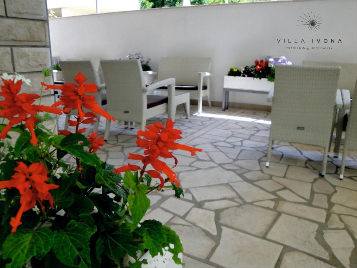 Bed And Breakfast Ivona Baska Voda Ngoại thất bức ảnh